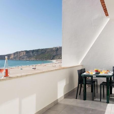 Sunset Terrace - Beachfront Apartment With Private Parking Nazaré Dış mekan fotoğraf